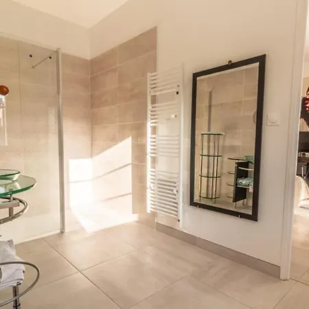 Belle Maison Avec Piscine *